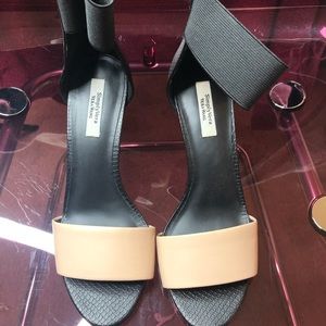 Simply Vera Wang Heels